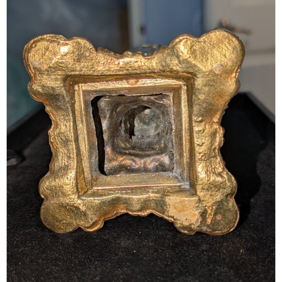 Vintage Brass Cut Glass Table Lighter with Ornate brass Base - Picture 6 of 12